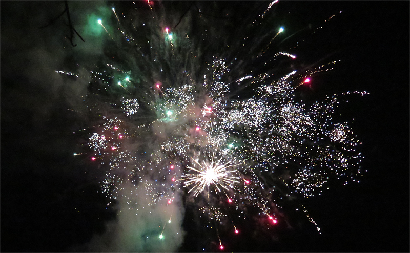 Tisíce lidí zhlédly novoroční ohňostroj