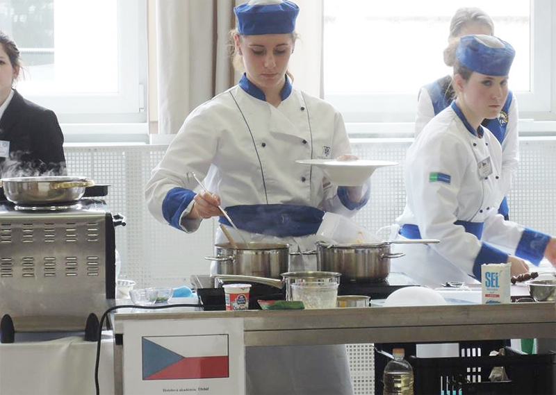 Mladí třebíčští číšníci vezou z Nitry zlato, kuchaři bronz