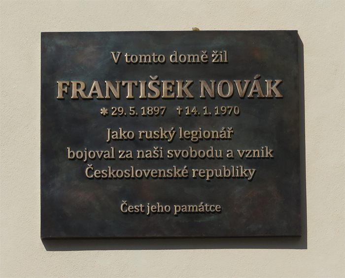Pamětní deska legionáře Františka Nováka.