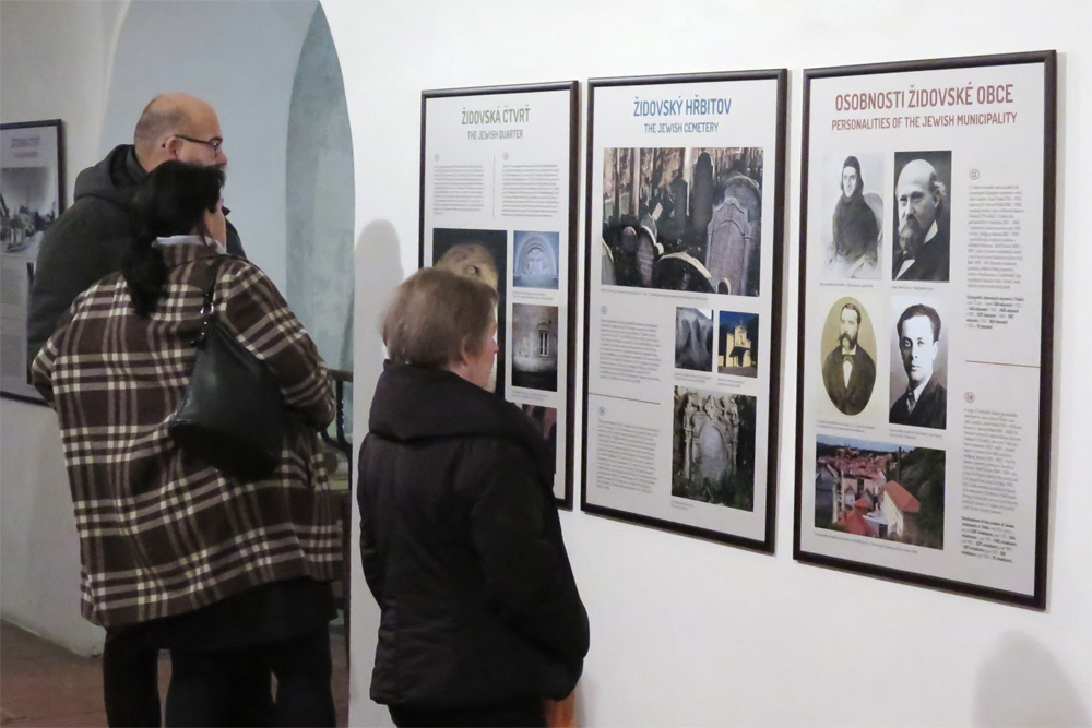 Stálá výstava přibližuje i významné osobnosti třebíčské židovské obce.